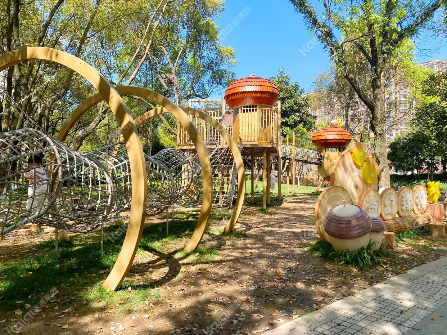 以兒童生態(tài)美育為切入點(diǎn)，激發(fā)孩子的無限創(chuàng)造力